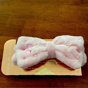 PARIS HILTON Luxury Spa Headband Pink Fuzzy Bow Embellished beads rhinestones